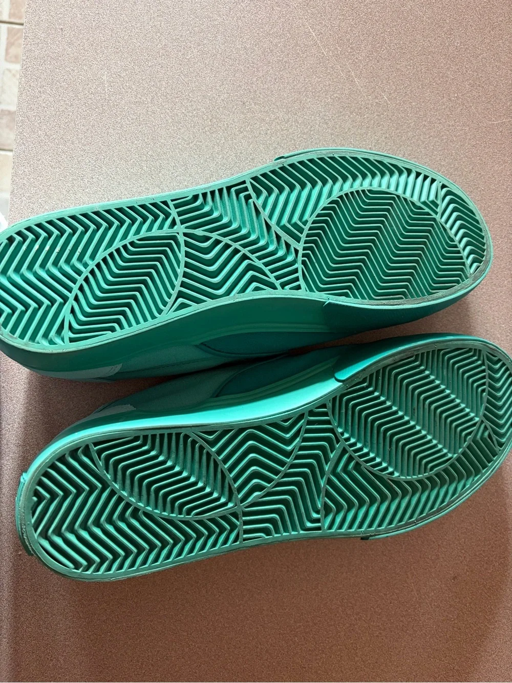 Lacoste Men’s Jump Serve Slip On Sneakers